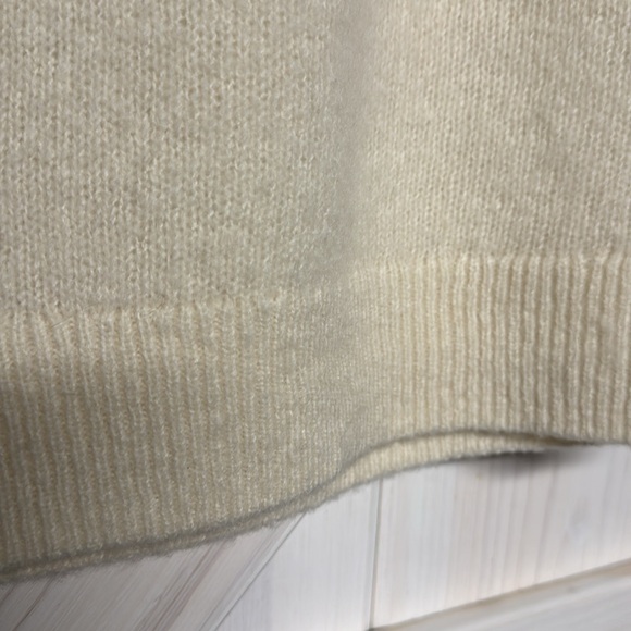 Banana Republic 100% Cashmere Cream Knit Tank XL New - Picture 6 of 6